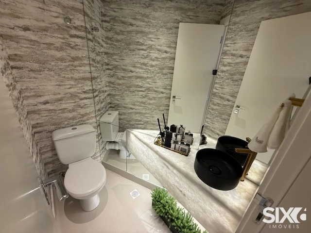 Apartamento mobiliado no Edifício Cartagena com 03 suítes à venda no Centro em Balneário Camboriú/SC