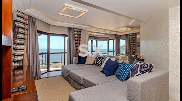 Apartamento no Edifício Caseca Estoril com 4 suítes e 2 vagas à venda na Barra Sul de Balneário Camboriú/SC
