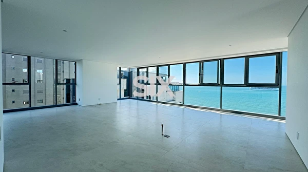Apartamento no Edifício Copenhagen com 4 suítes e 4 vagas à venda na Barra Sul de Balneário Camboriú/SC
