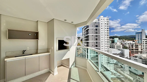 Apartamento no Edifício Golden Alliance com 3 suítes e 2 vagas para locação na Barra Norte de Balneário Camboriú/SC