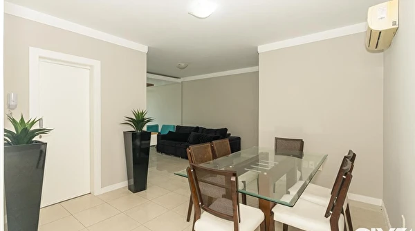 Apartamento no Edifício Golden Green com 3 quartos e 2 vagas à venda na Barra Norte de Balneário Camboriú/SC