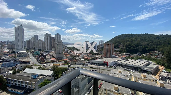 Apartamento no Edifício Lago Moraine com 2 suítes e 1 vaga para locação no Bairro Fazenda em Itajaí/SC